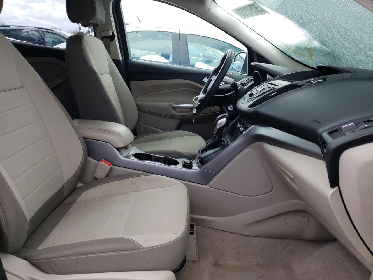 Photo 5 from auction – 2014 FORD ESCAPE SE with VIN 1FMCU9GX7EUC01317