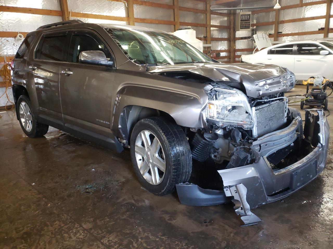 GMC TERRAIN SL 2011 with VIN 2CTALWEC7B6225595 - Photo from auction