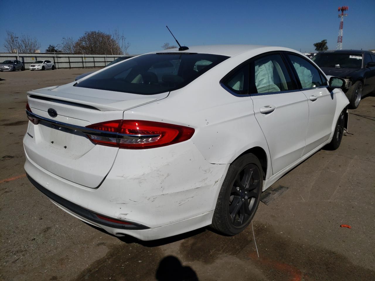 Photo 4 from auction – 2018 FORD FUSION S with VIN 3FA6P0G76JR224910