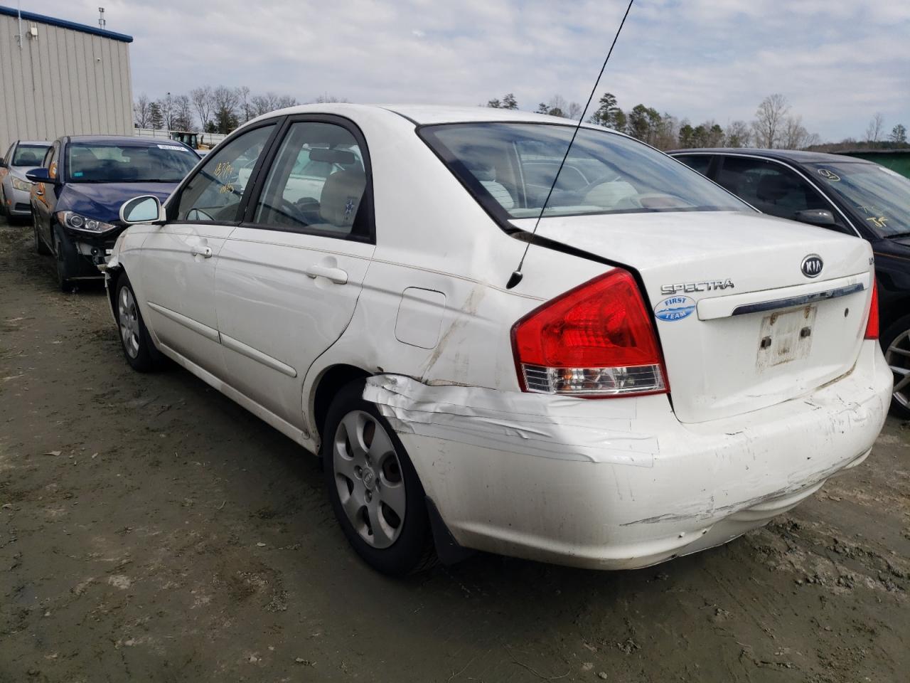 Photo 3 from auction – 2009 KIA SPECTRA EX with VIN KNAFE221795625361