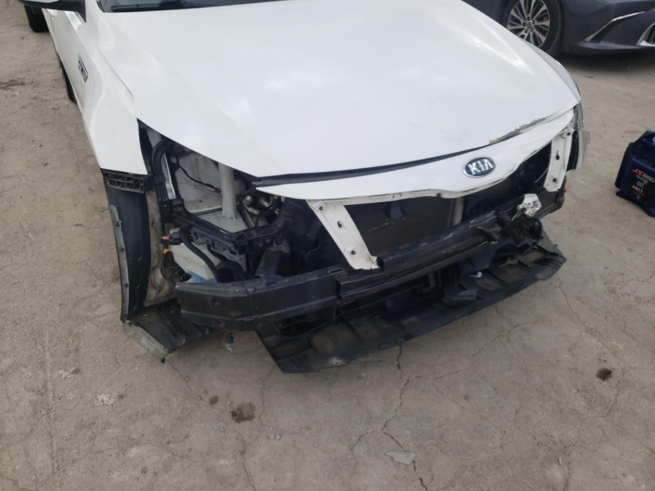 Photo 9 from auction – 2015 KIA OPTIMA SX with VIN 5XXGR4A65FG410542