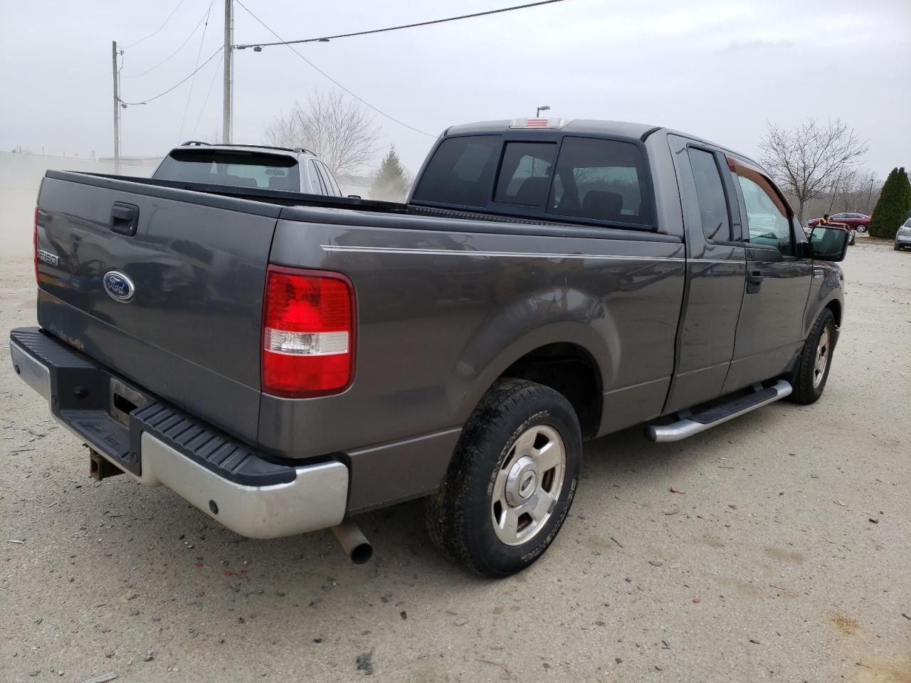 Photo 4 from auction – 2004 FORD F150 with VIN 1FTRX12W34NA91980