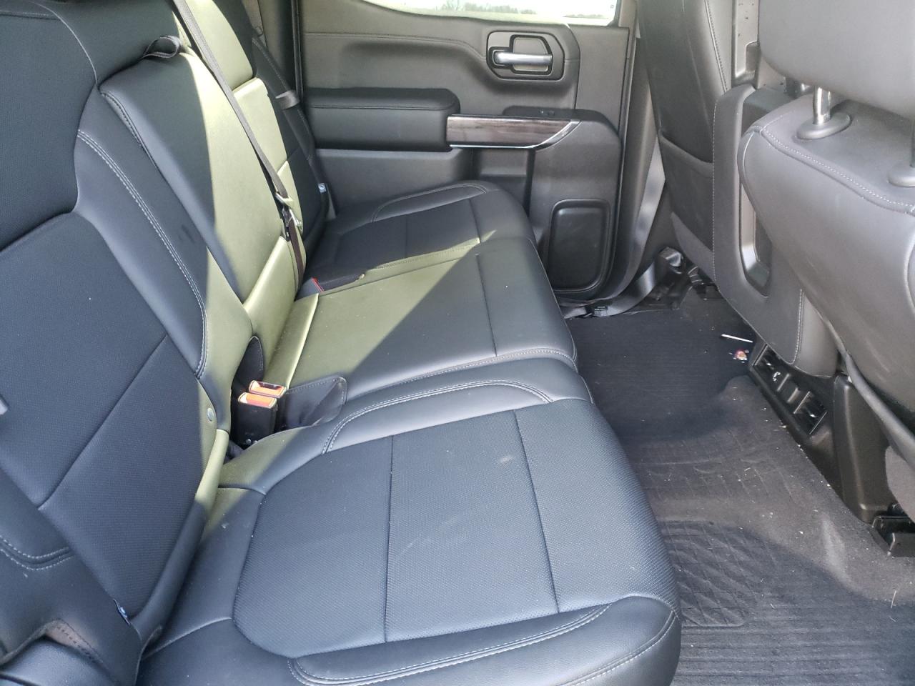 Photo 6 from auction – 2020 CHEVROLET SILVERADO with VIN 3GCUYGET9LG233378