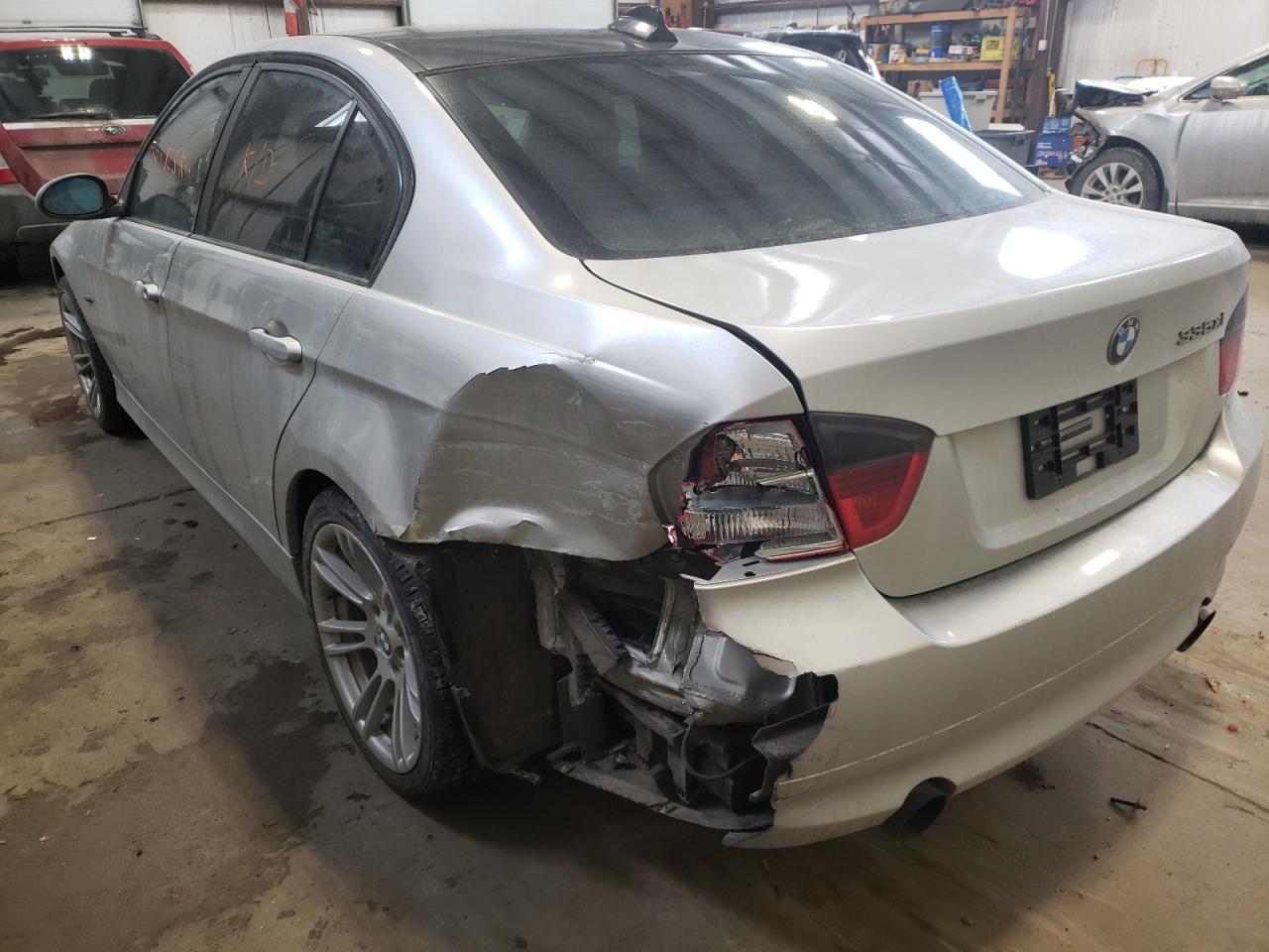Photo 3 from auction – 2007 BMW 335 XI with VIN WBAVD535X7AV14647