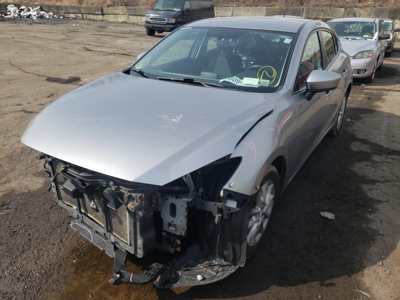 Photo 2 from auction – 2014 MAZDA 3 TOURING with VIN JM1BM1L72E1213559