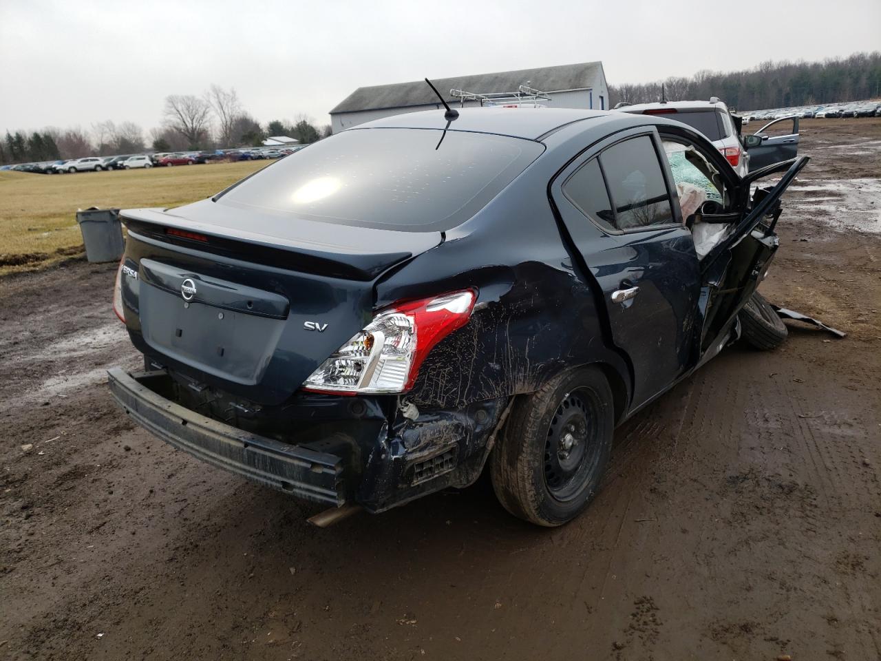 Photo 4 from auction – 2017 NISSAN VERSA S with VIN 3N1CN7AP3HL871107