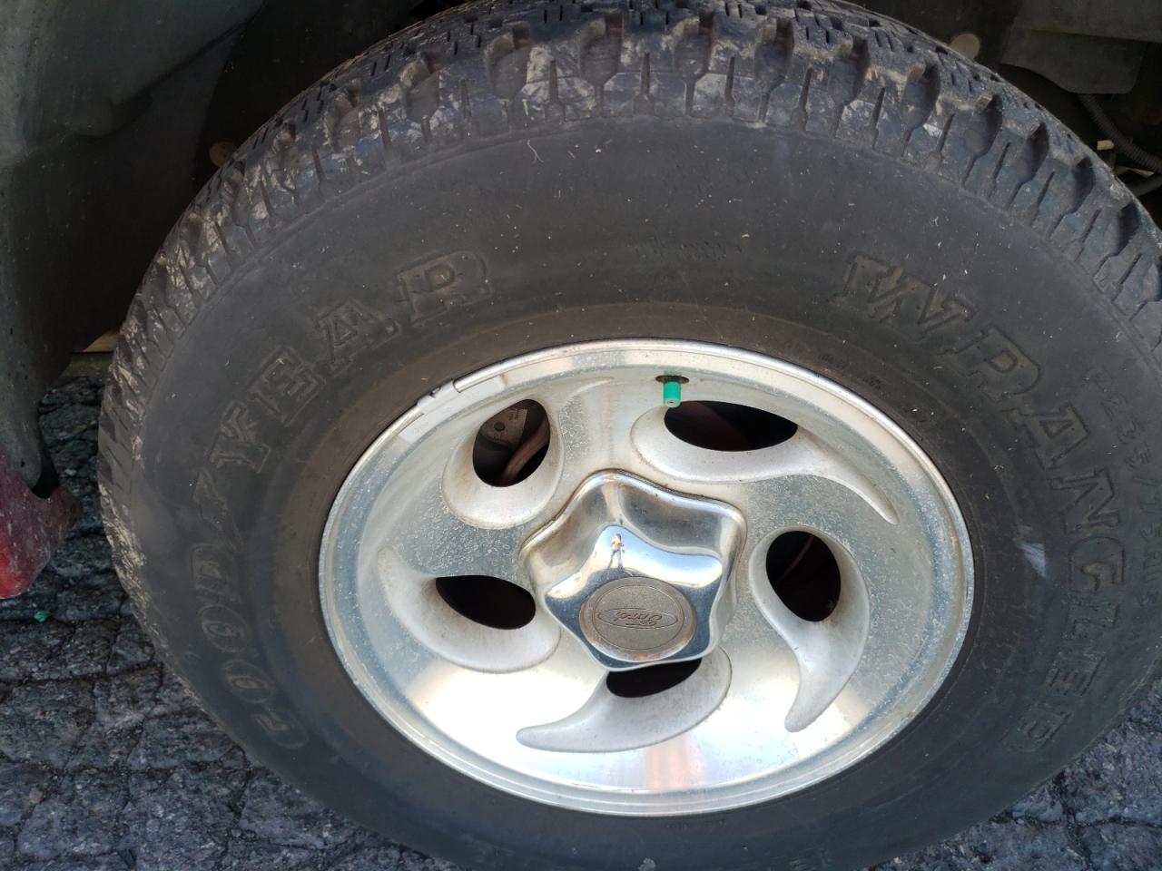 Photo 9 from auction – 1997 FORD EXPLORER with VIN 1FMDU32P2VZC20904