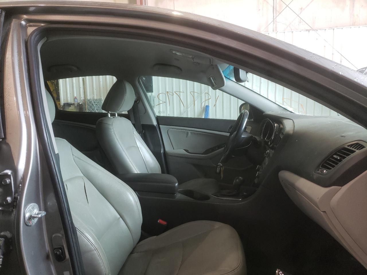 Zdjęcie 5 z aukcji – 2013 KIA OPTIMA EX z VIN 5XXGN4A70DG241676
