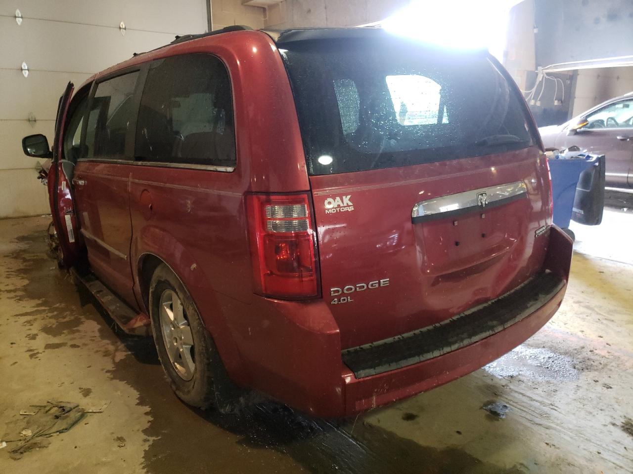 Photo 3 from auction – 2010 DODGE GRAND CARA with VIN 2D4RN5DX4AR185452