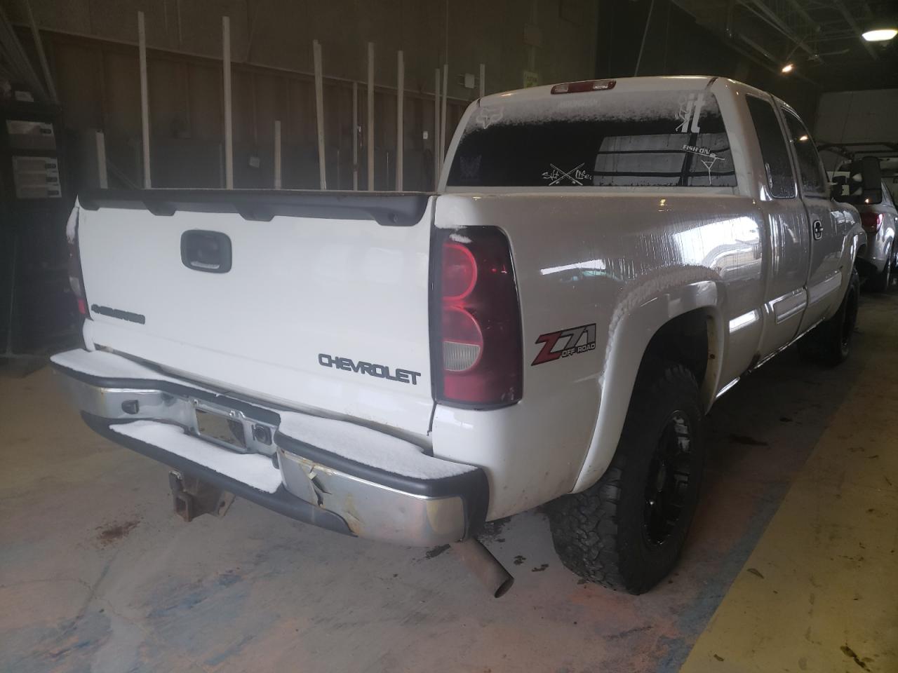 Photo 4 from auction – 2004 CHEVROLET SILVERADO with VIN 1GCEK19T84E198015