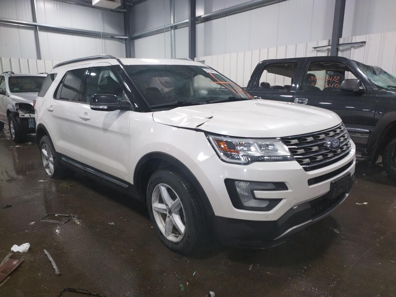 FORD EXPLORER X 2016 مع رقم تعريف المركبة 1FM5K8DH5GGB94990 - صورة من المزاد