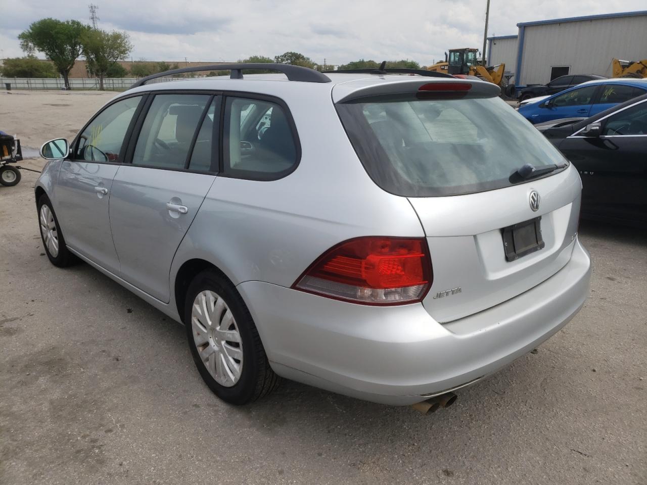 Photo 3 from auction – 2013 VOLKSWAGEN JETTA S with VIN 3VWPP7AJXDM620591