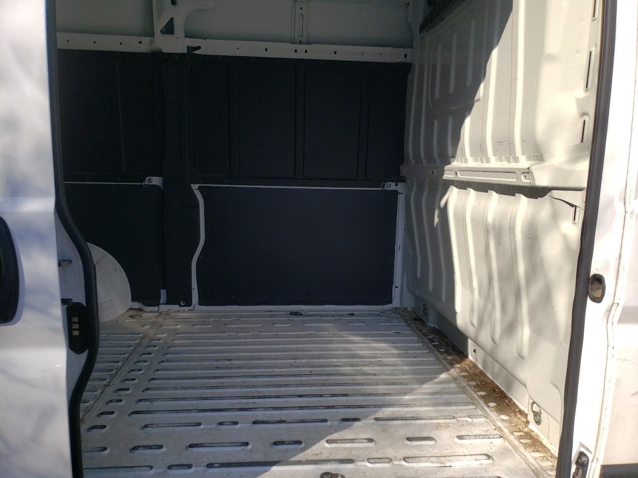 Photo 6 from auction – 2019 RAM PROMASTER with VIN 3C6TRVCG8KE525737