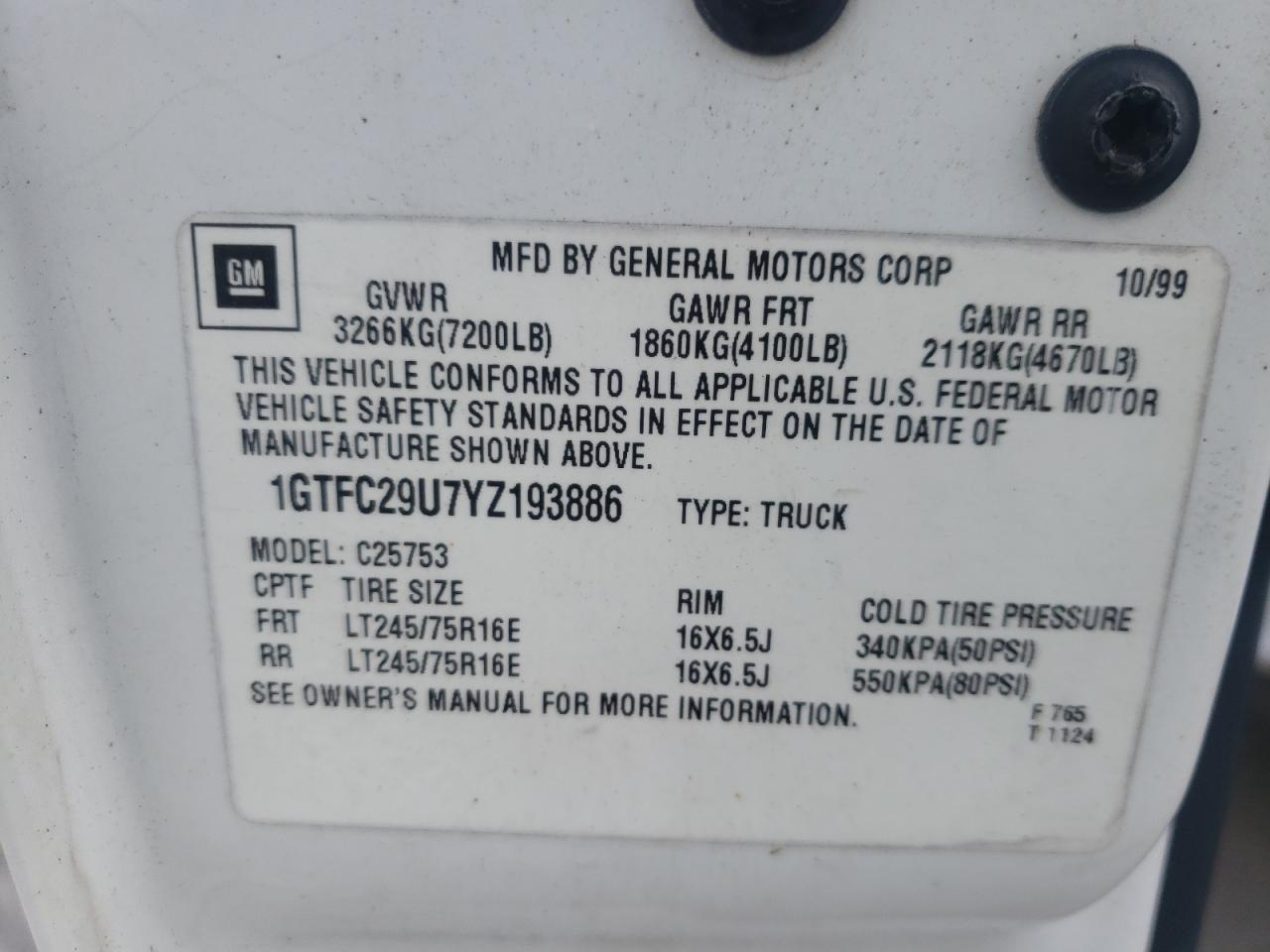 Photo 10 from auction – 2000 GMC NEW SIERRA with VIN 1GTFC29U7YZ193886