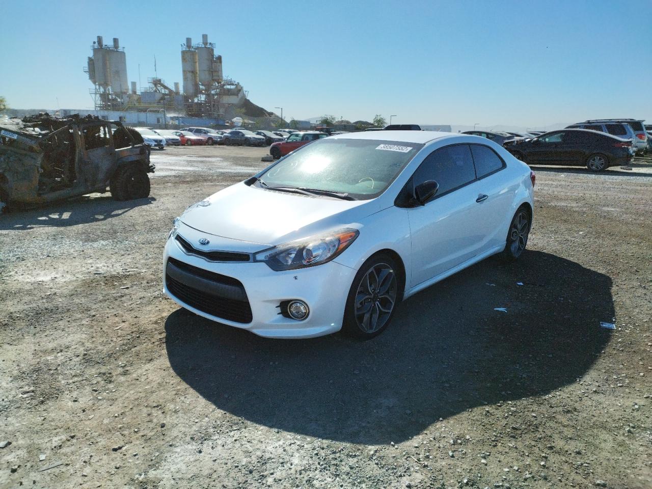 Photo 2 from auction – 2016 KIA FORTE SX with VIN KNAFZ6A31G5605599