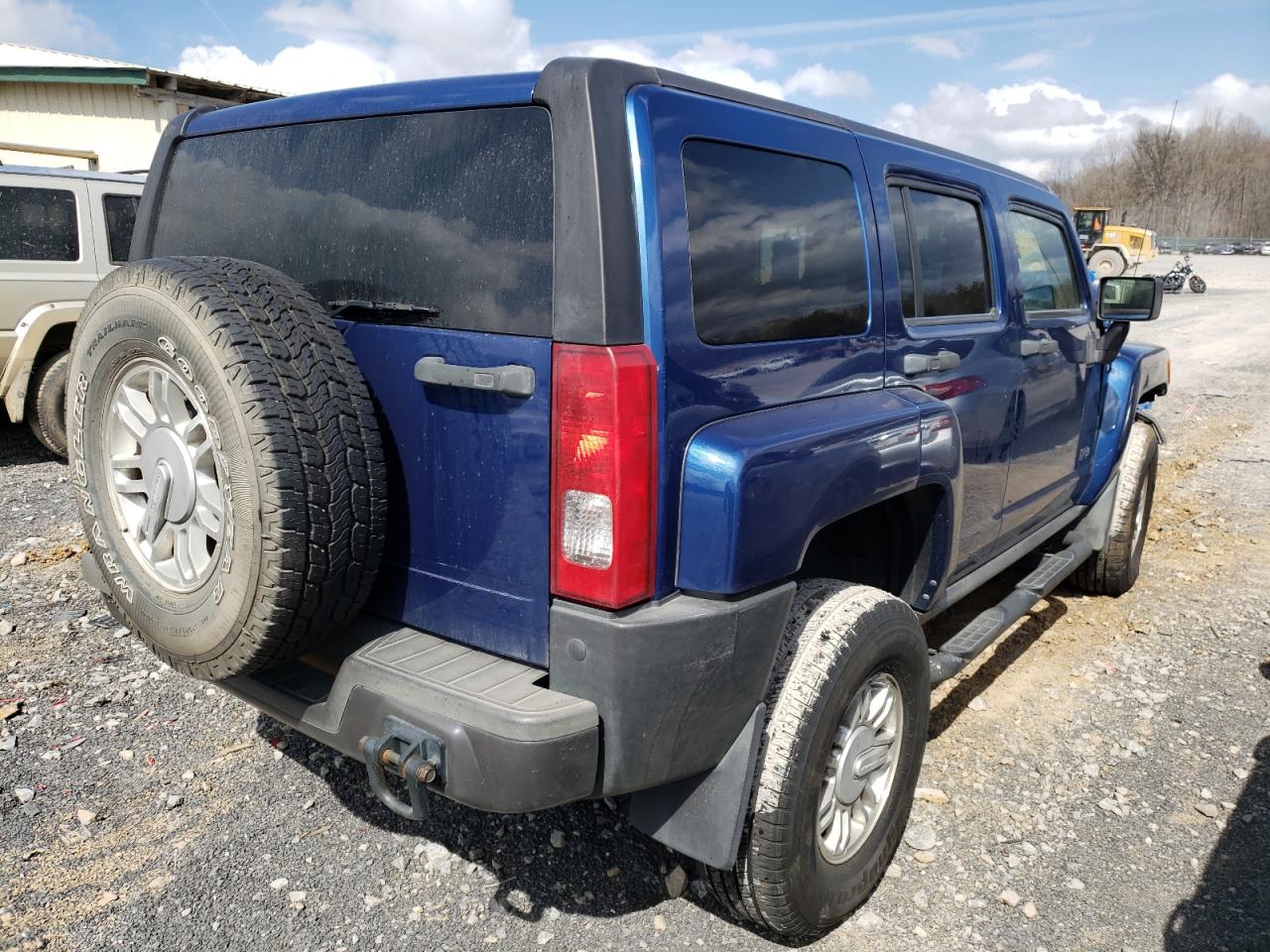 Photo 4 from auction – 2006 HUMMER H3 with VIN 5GTDN136168306023