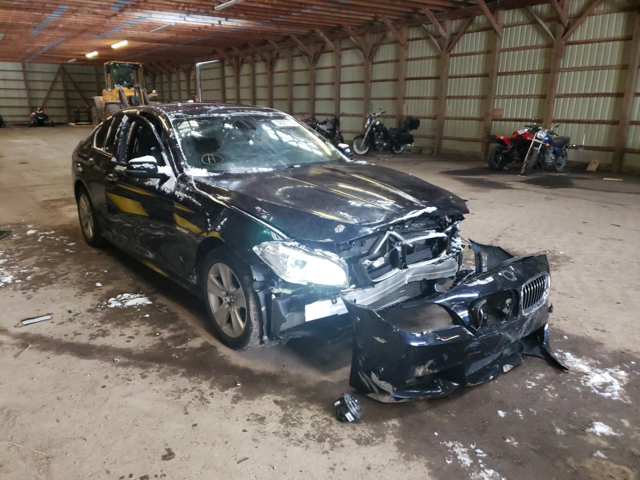 BMW 528 XI 2016 with VIN WBA5A7C52GG644505 - Photo from auction