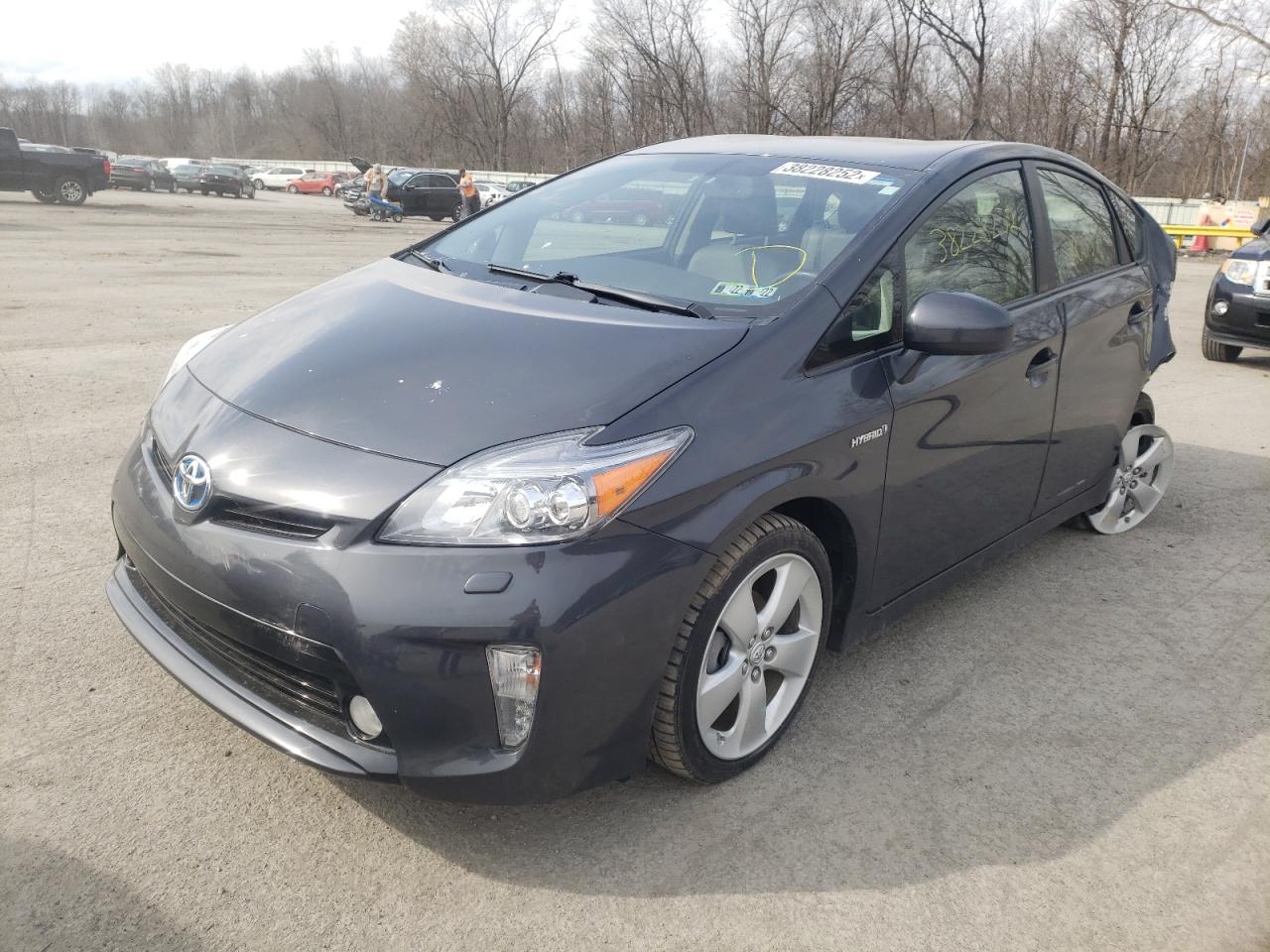 Photo 2 from auction – 2015 TOYOTA PRIUS with VIN JTDKN3DU2F0429495