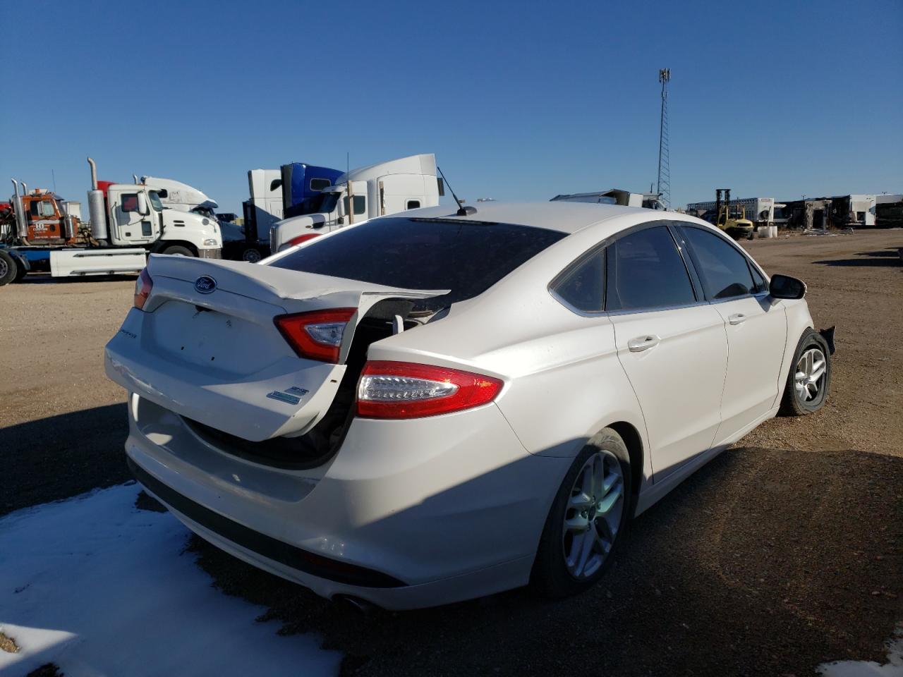 Photo 4 from auction – 2014 FORD FUSION SE with VIN 3FA6P0HD9ER111852