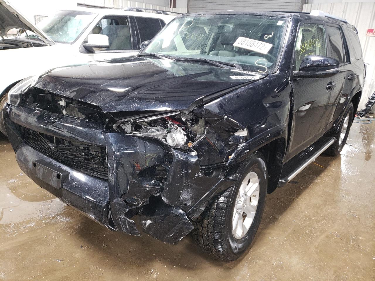 Photo 2 from auction – 2017 TOYOTA 4RUNNER SR with VIN JTEBU5JR1H5420982