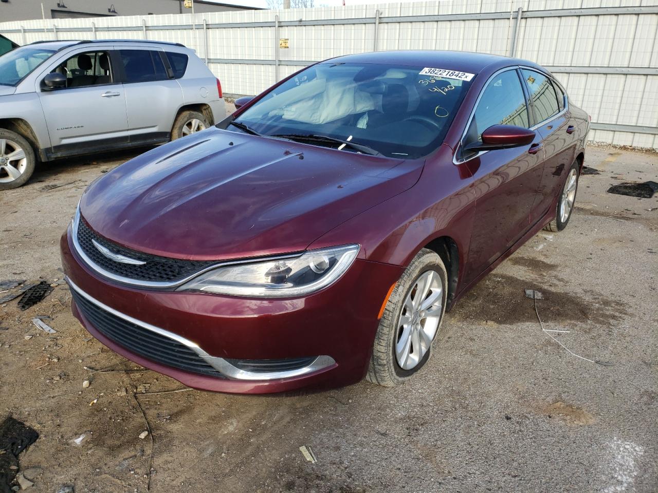 Photo 2 from auction – 2015 CHRYSLER 200 LIMITE with VIN 1C3CCCABXFN743688