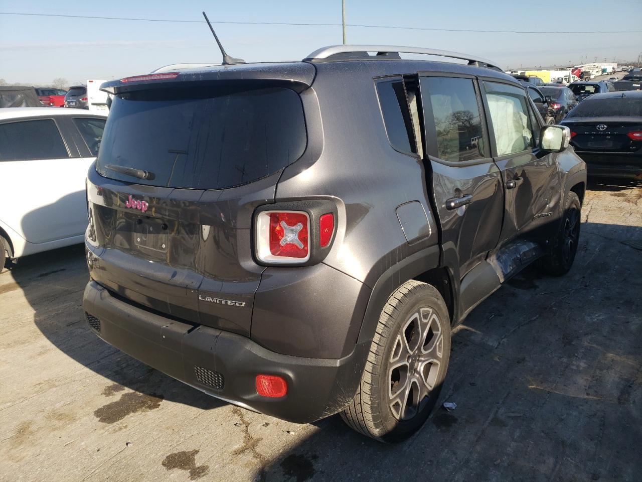 Photo 4 from auction – 2016 JEEP RENEGADE L with VIN ZACCJADT9GPD03058