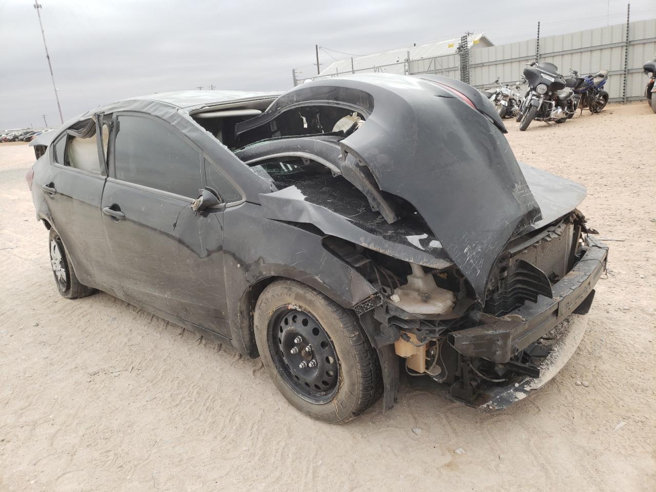 Photo 1 from auction – 2018 KIA FORTE LX with VIN 3KPFK4A76JE271886