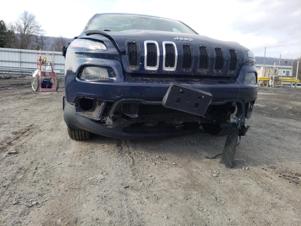 Photo 9 from auction – 2014 JEEP CHEROKEE S with VIN 1C4PJMAB0EW219175