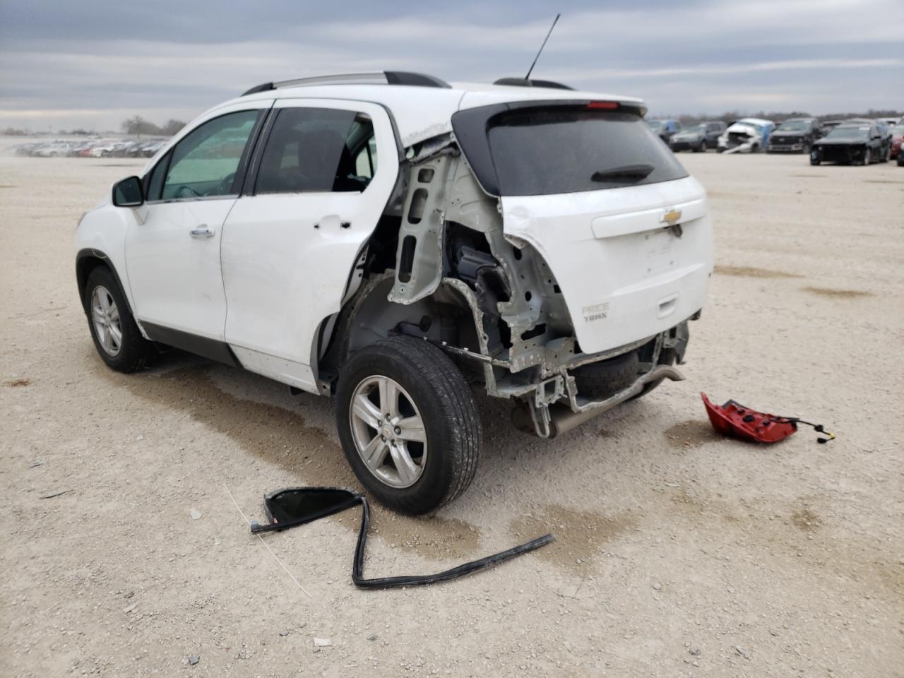 Photo 3 from auction – 2019 CHEVROLET TRAX 1LT with VIN KL7CJLSB5KB889876