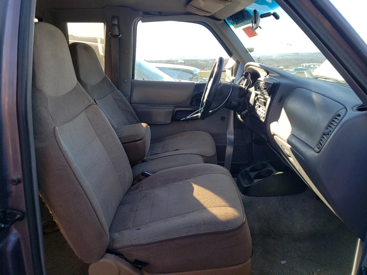 Photo 5 from auction – 1996 FORD RANGER SUP with VIN 1FTCR14UXTPB10815
