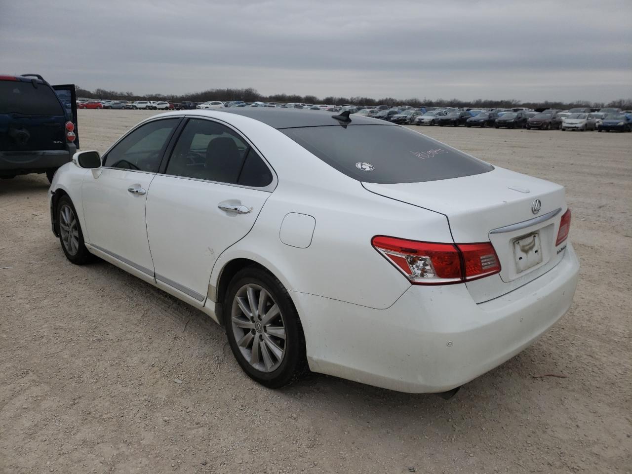 Photo 3 from auction – 2011 LEXUS ES 350 with VIN JTHBK1EG9B2455563