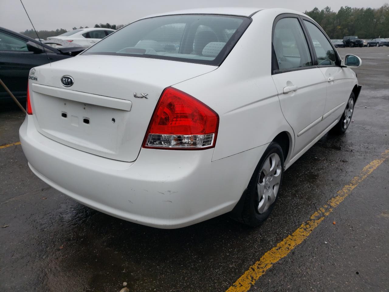 Photo 4 from auction – 2009 KIA SPECTRA EX with VIN KNAFE221495649388