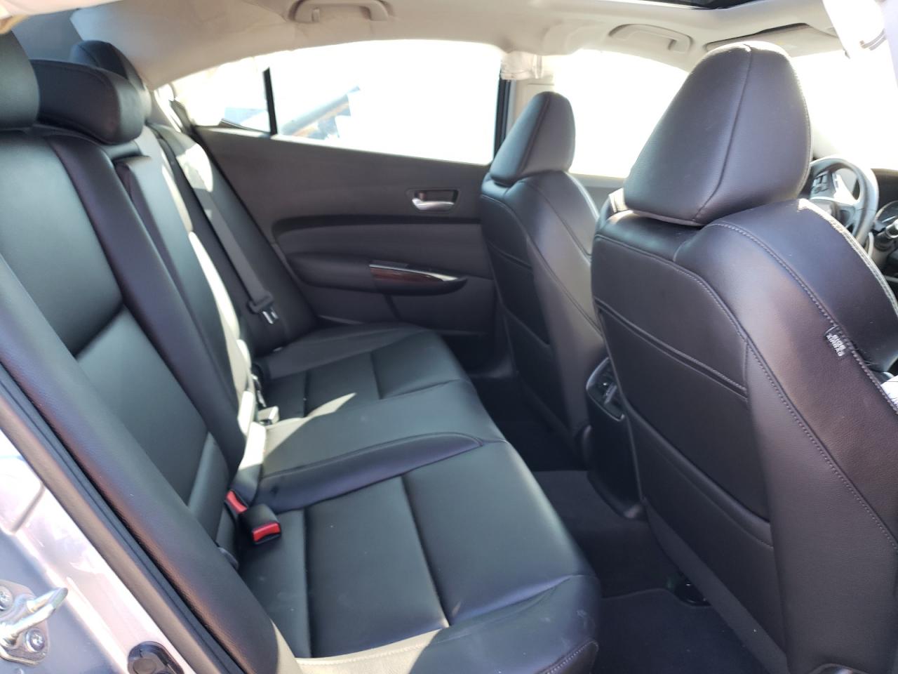 Photo 6 from auction – 2016 ACURA TLX with VIN 19UUB1F34GA002083