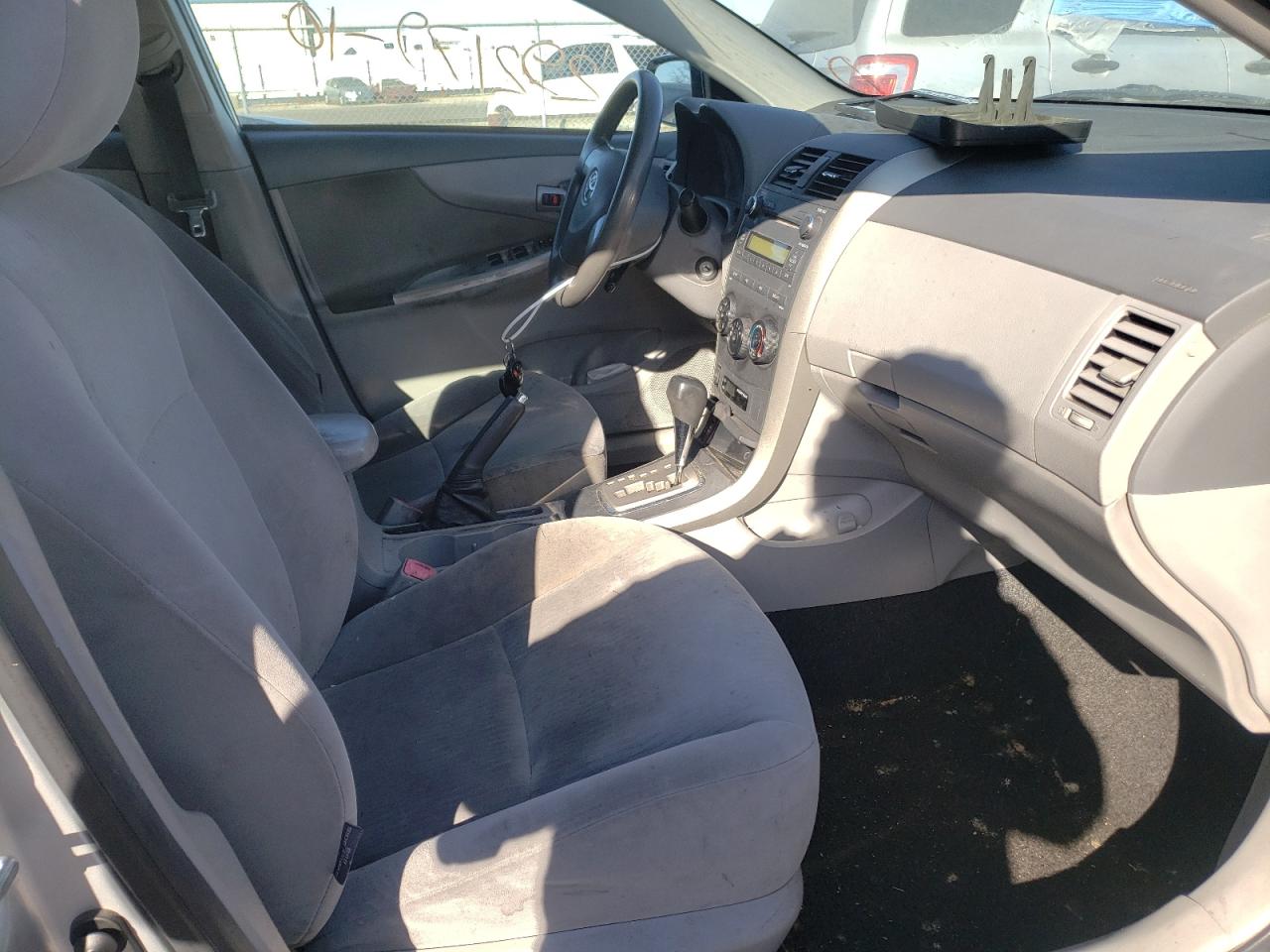 Photo 5 from auction – 2010 TOYOTA COROLLA BA with VIN JTDBU4EE6AJ082773