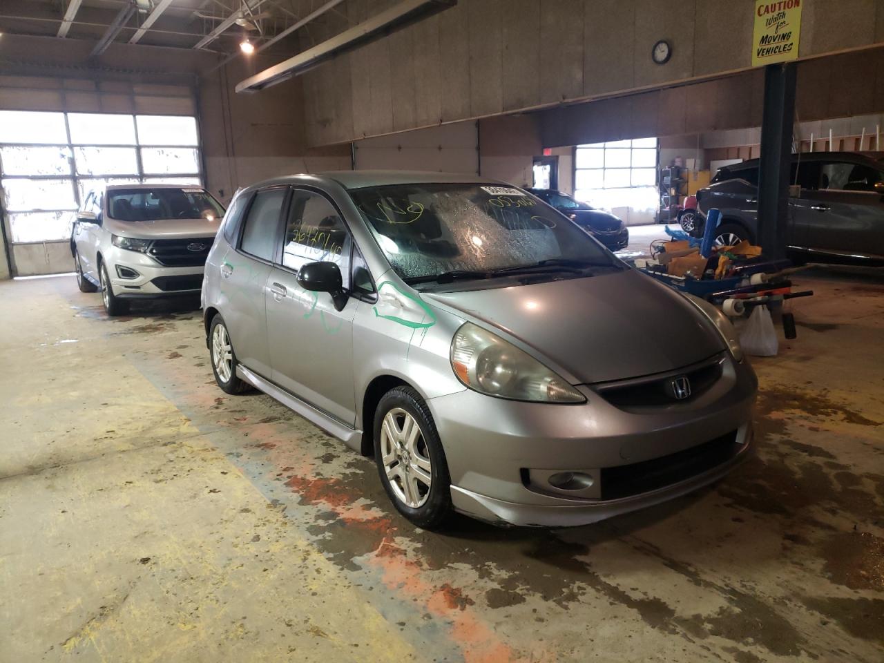 HONDA FIT S 2007 with VIN JHMGD37667S053068 - Photo from auction