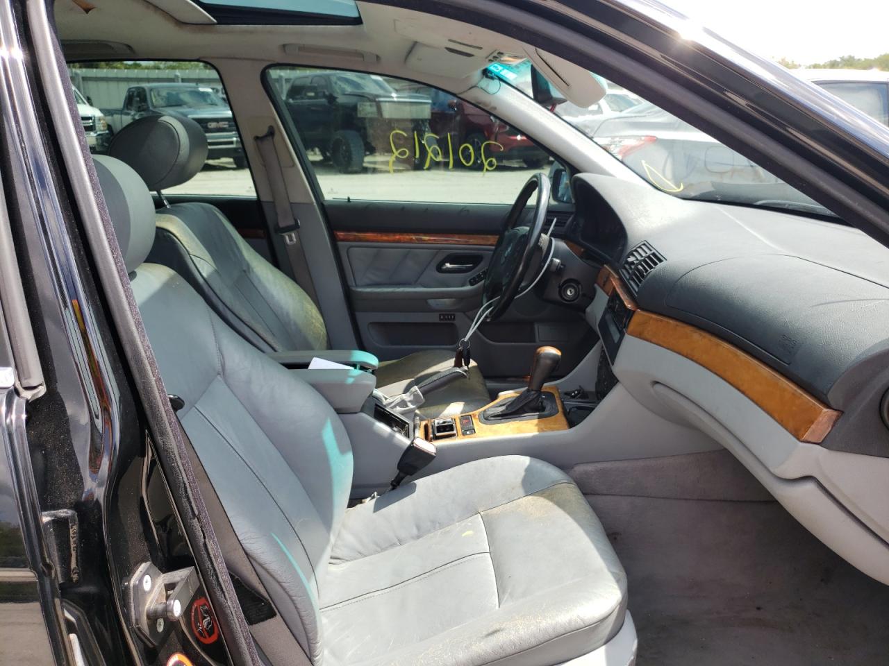 Photo 5 from auction – 1997 BMW 528 I AUTO with VIN WBADD6328VBW16415