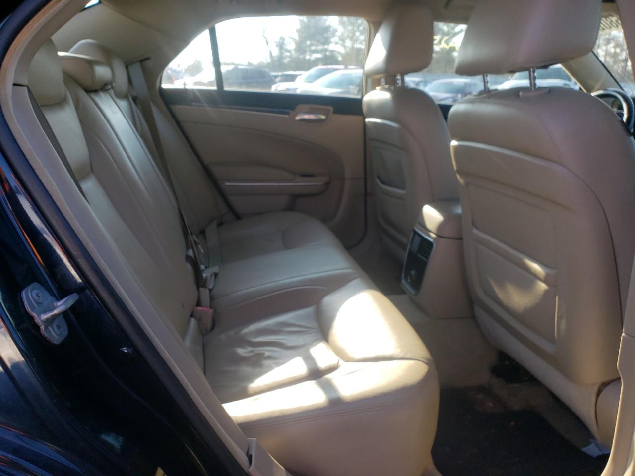 Photo 6 from auction – 2011 CHRYSLER 300 LIMITE with VIN 2C3CA5CG6BH514504