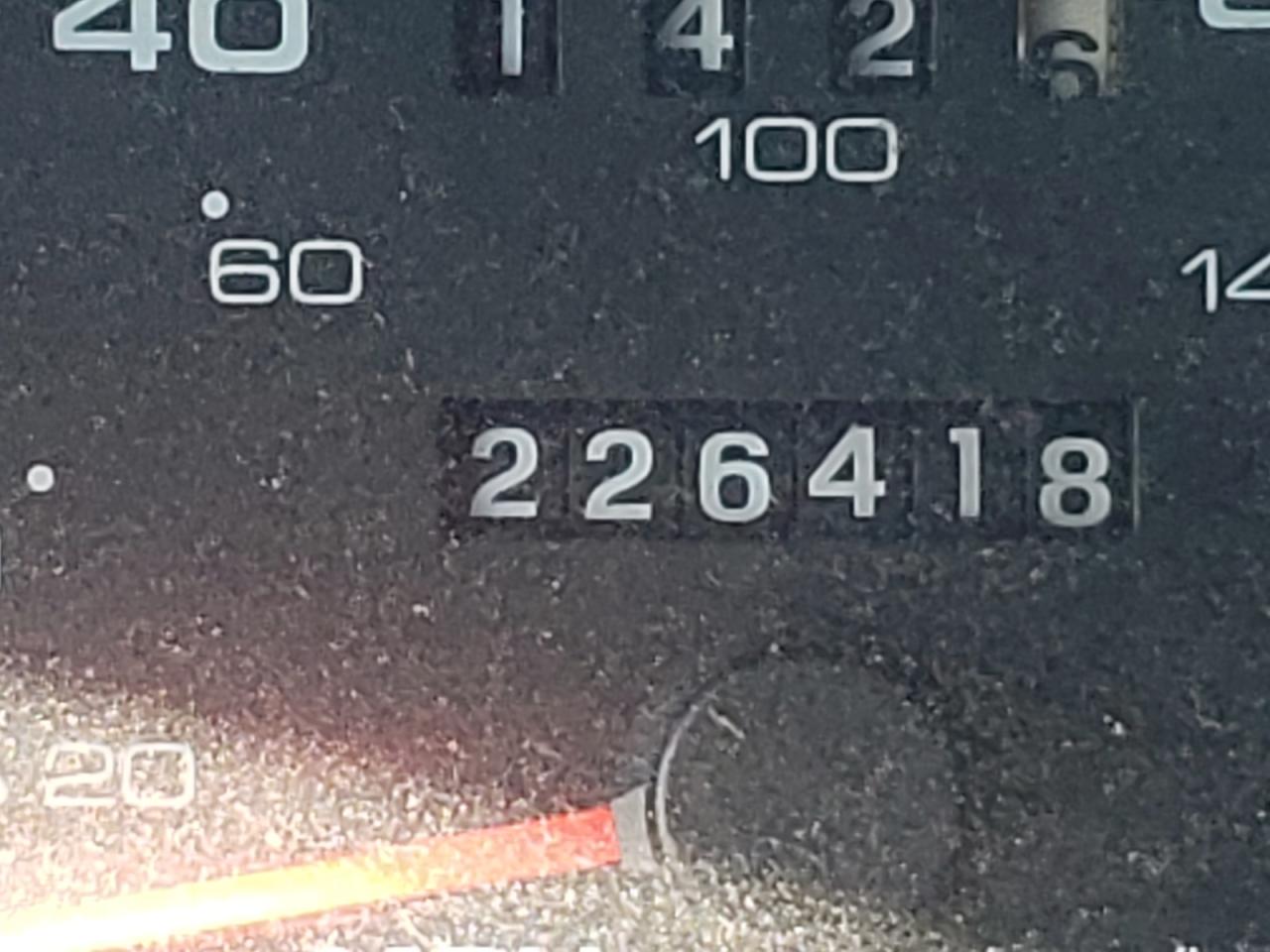Zdjęcie 8 z aukcji – 2001 FORD TAURUS SES z VIN 1FAFP55U31G114541