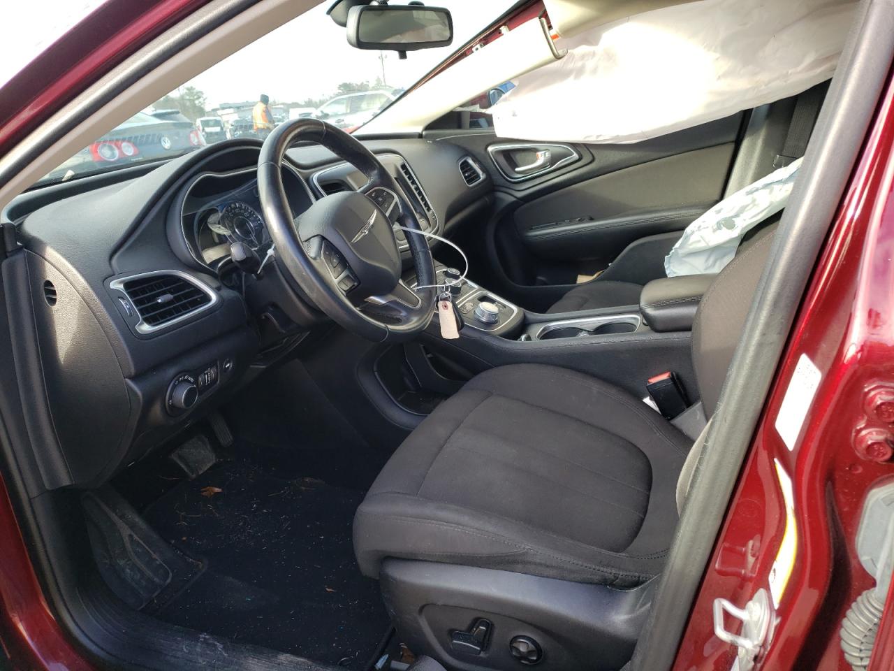 Photo 5 from auction – 2015 CHRYSLER 200 LIMITE with VIN 1C3CCCABXFN743688
