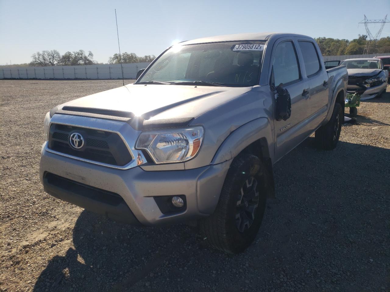 Photo 2 from auction – 2015 TOYOTA TACOMA DOU with VIN 3TMLU4EN5FM168848