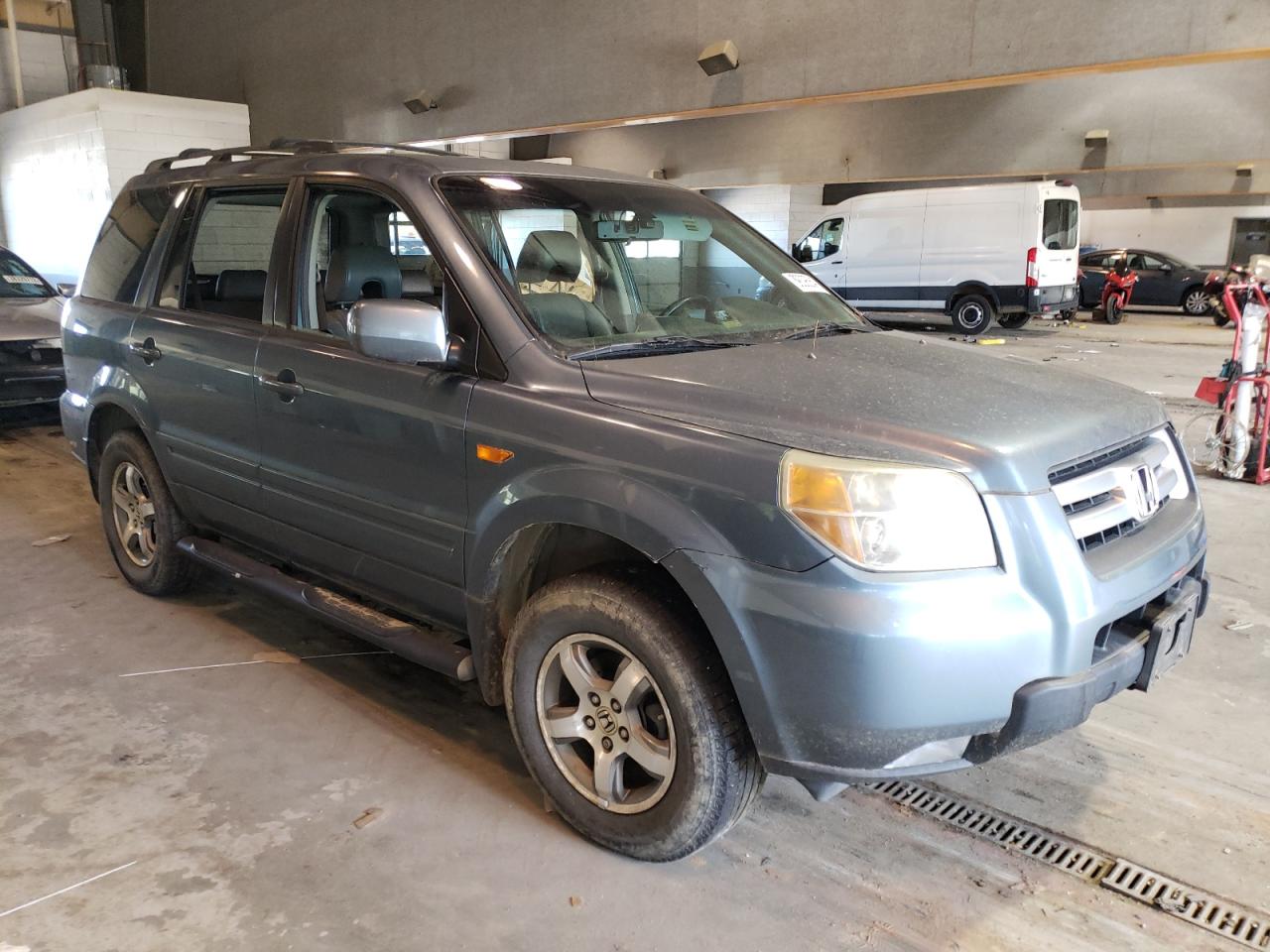 Photo 9 from auction – 2006 HONDA PILOT EX with VIN 5FNYF18686B028865