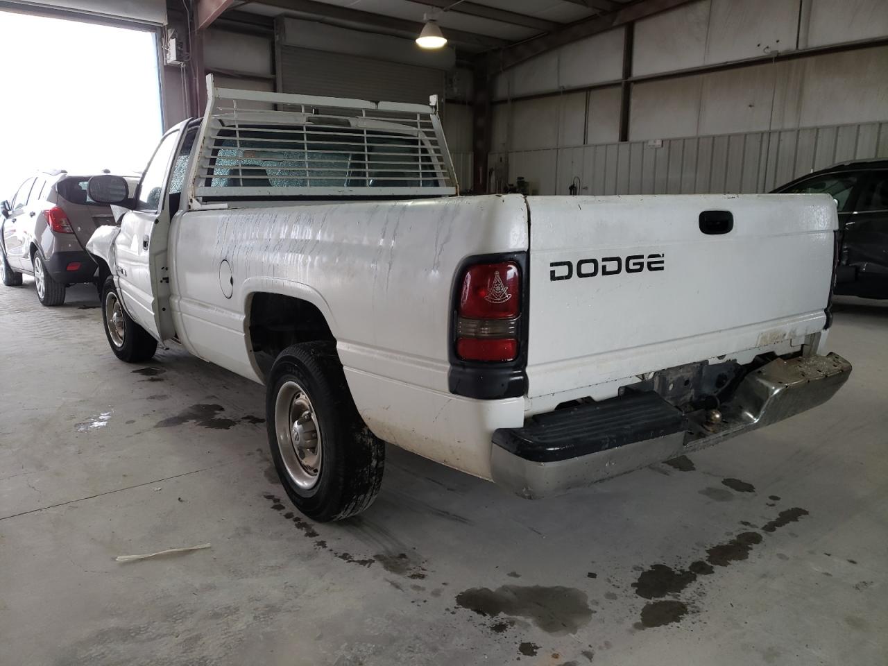 Photo 3 from auction – 1998 DODGE RAM 1500 with VIN 3B7HC16Y1WM256568