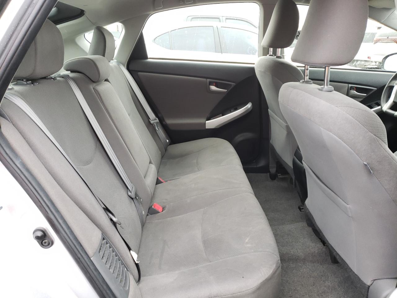 Photo 6 from auction – 2014 TOYOTA PRIUS with VIN JTDKN3DU0E0361325