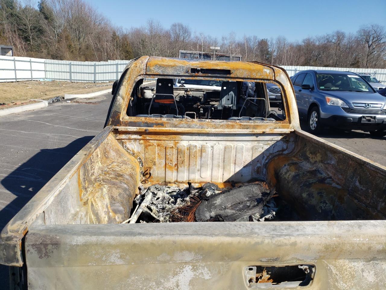 Photo 10 from auction – 2011 GMC CANYON SLE with VIN 1GTH6MFE2B8109558