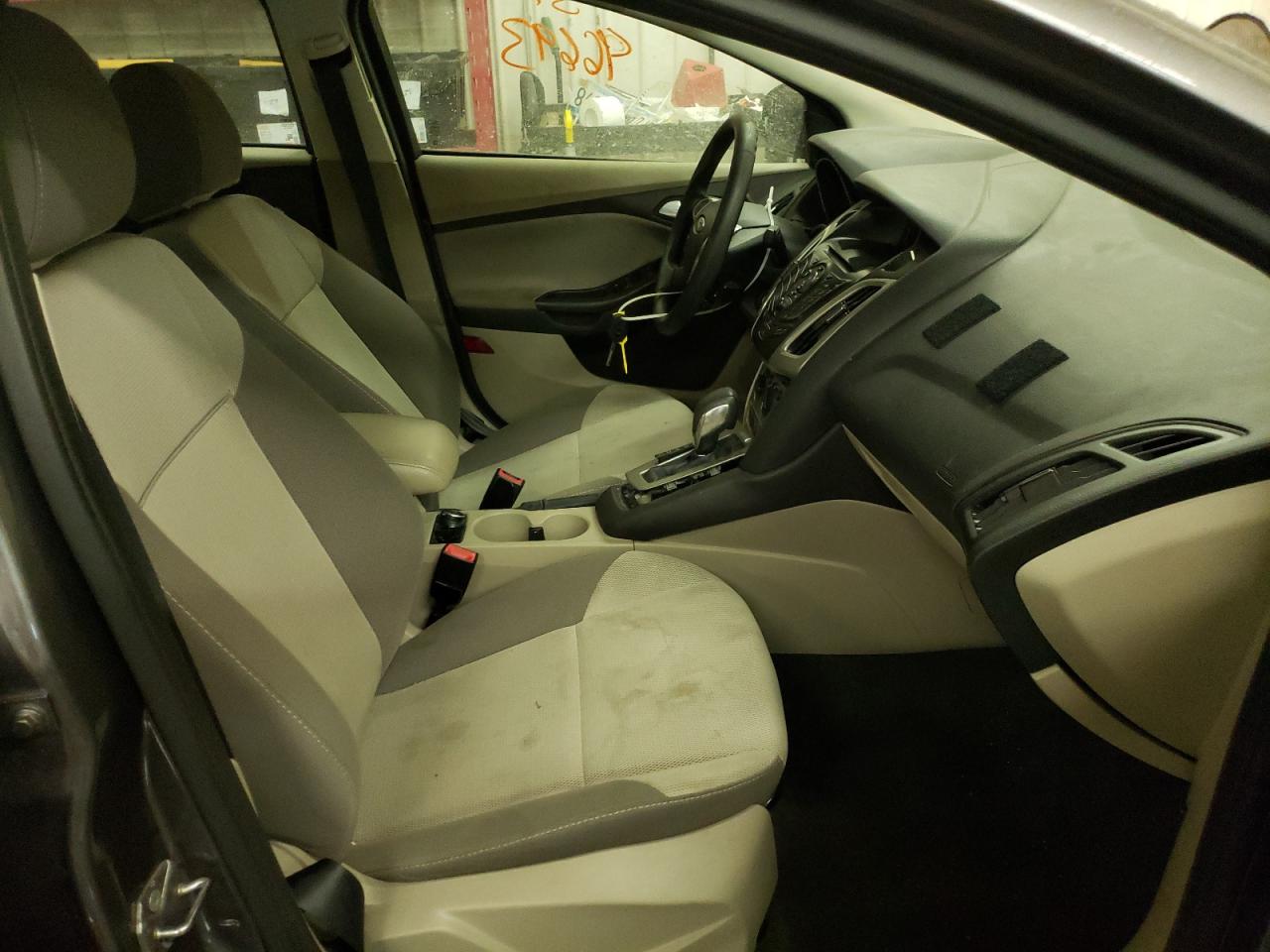 Photo 5 from auction – 2013 FORD FOCUS SE with VIN 1FADP3F23DL353897