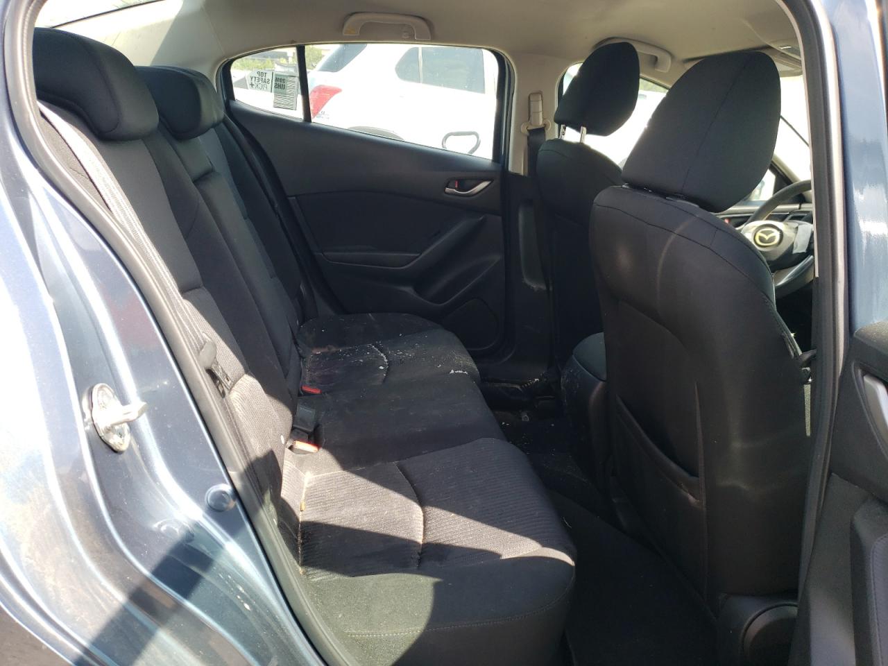 Photo 6 from auction – 2016 MAZDA 3 SPORT with VIN 3MZBM1U75GM322583