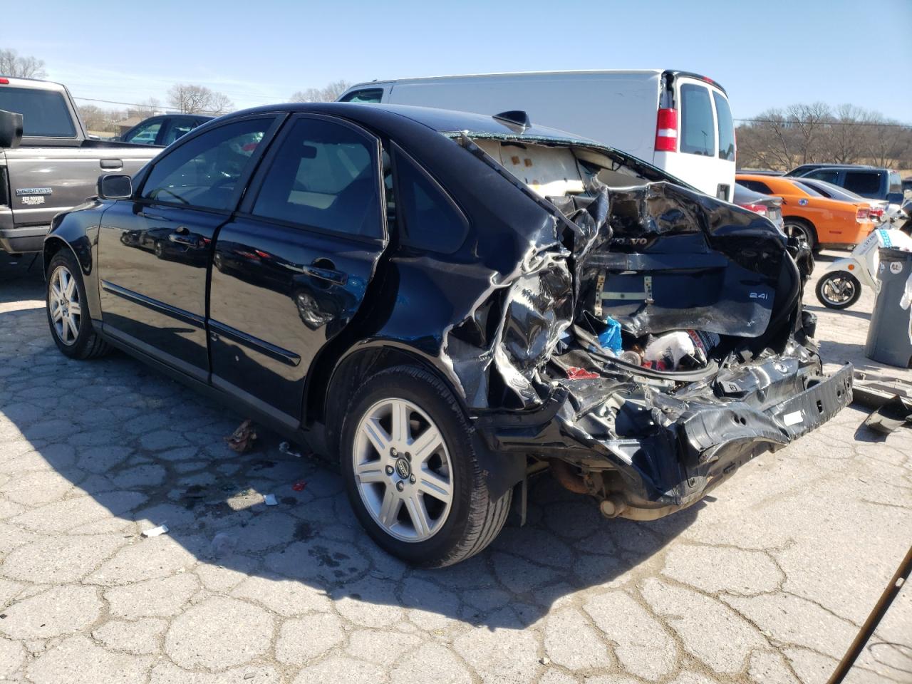 Photo 3 from auction – 2006 VOLVO S40 2.4I with VIN YV1MS382162182821
