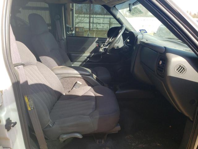 Photo 5 from auction – 2004 CHEVROLET BLAZER with VIN 1GNDT13XX4K129114