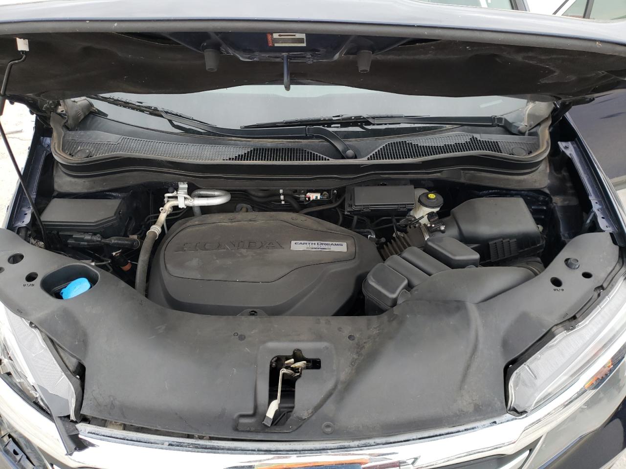 Foto 7 de la subasta – 2016 HONDA PILOT EX con VIN 5FNYF6H30GB117656