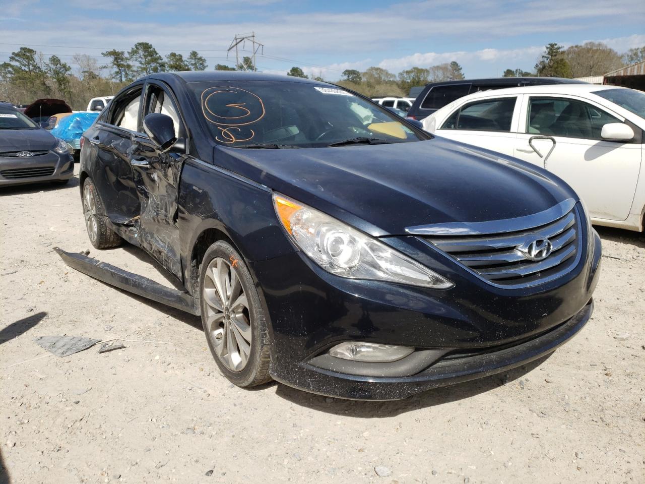 Photo 1 from auction – 2014 HYUNDAI SONATA SE with VIN 5NPEC4AC1EH846869